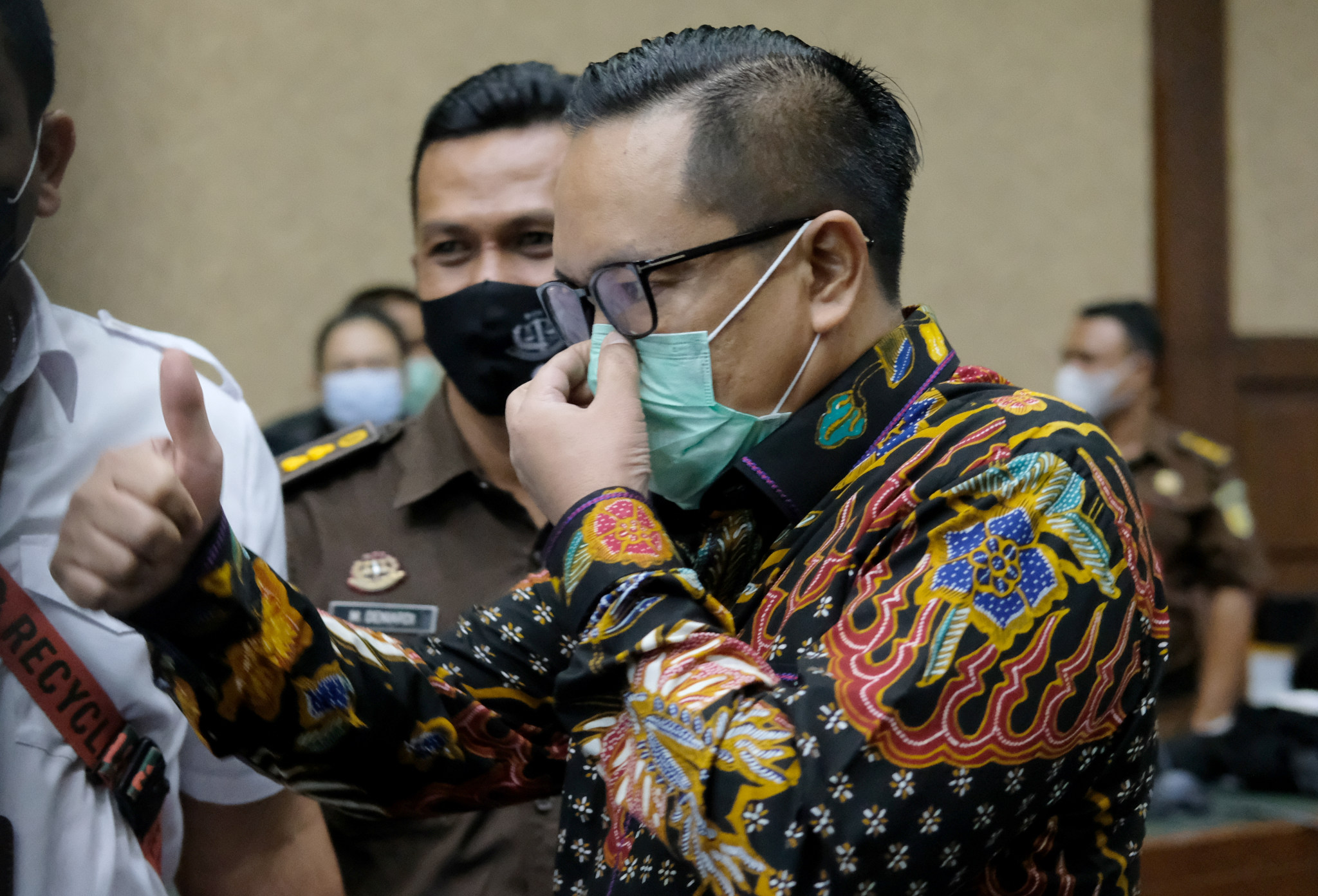 Dua Jenderal Polisi Jalani Sidang Perdana Kasus Penghapusan Red Notice ...