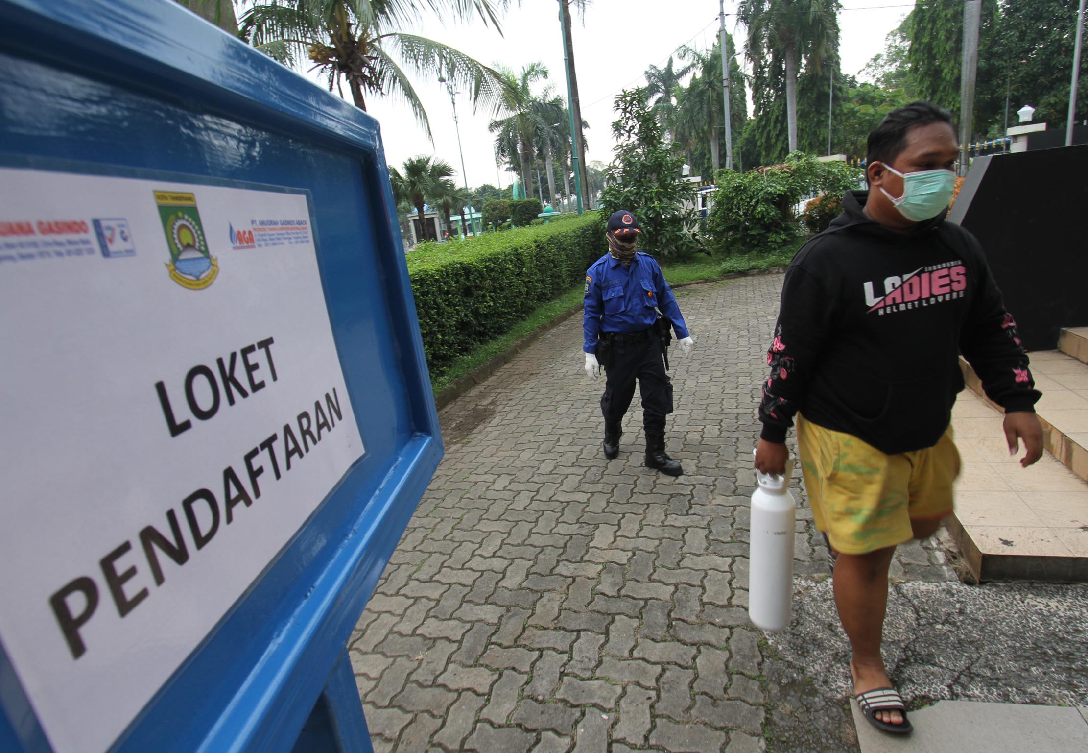 Pemkot Tangerang Buka Posko Pengisian Oksigen Medis - Trenasia.com